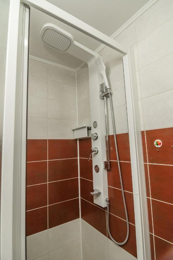 Paradis Odessa Apartments מראה חיצוני תמונה